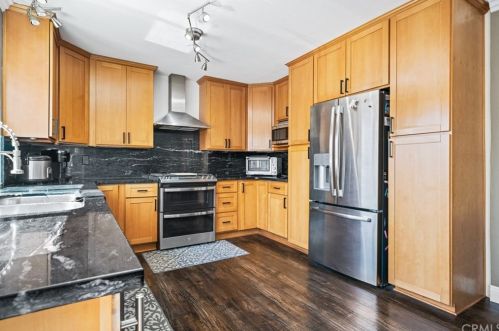 4200 Alderdale Ave, Anaheim CA  92807-2837 exterior