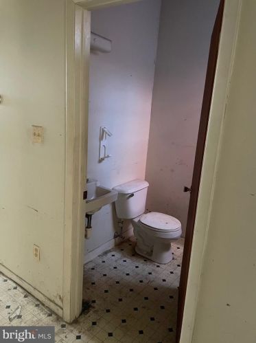 776 State St, Trenton NJ 08609-1811 exterior