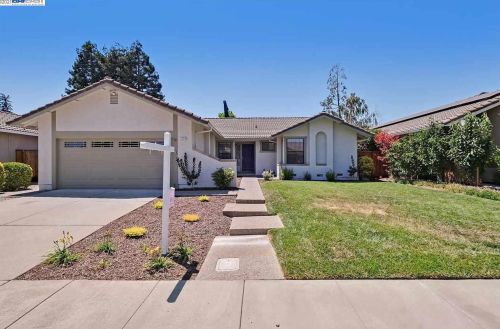 3530 Whitehall Ct, Pleasanton, CA 94588-3507