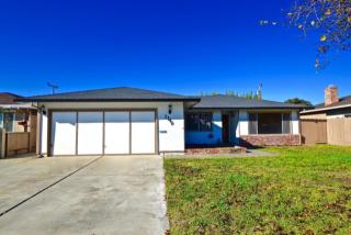 1146 San Angelo Dr, Salinas, CA 93901-3903
