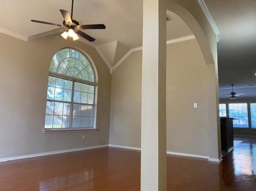 8640 Woodcreek Dr, Irving TX  75063-7214 exterior