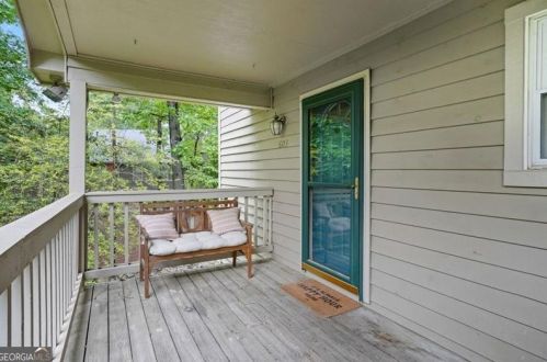 603 Country Park Dr, Smyrna GA  30080-8220 exterior