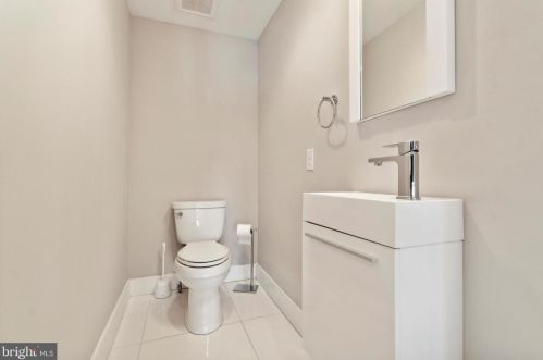 1310 20 St, Philadelphia PA 19140-5810 exterior