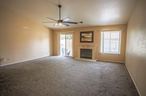 2277 Dinkey Creek Ave, Merced, CA 95341-7712