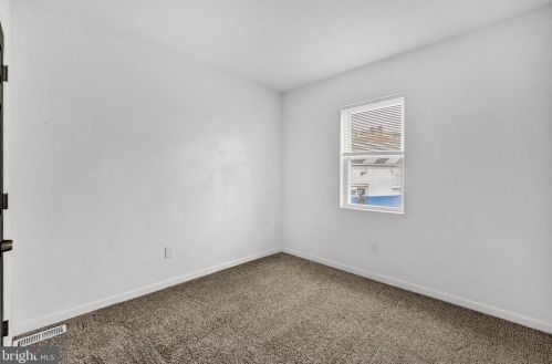 27 Old Dorwart St, Lancaster PA  17603-3647 exterior