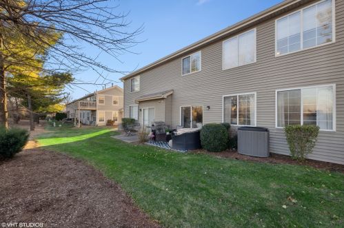 314 Blue Spruce Ln, Glendale Heights IL  60139-1763 exterior