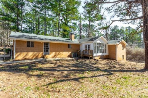 2285 Enon Rd, Atlanta GA  30349-1282 exterior
