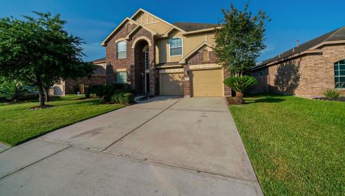 411 Woodhaven Forest Dr, Conroe TX  77304-1792 exterior