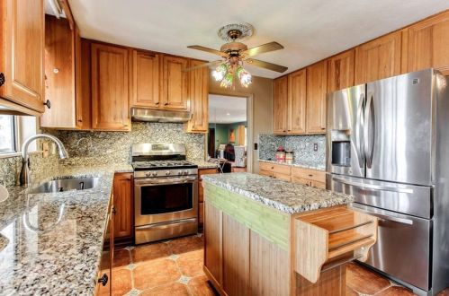 5870 Feldwood Rd, Atlanta GA  30349-2869 exterior