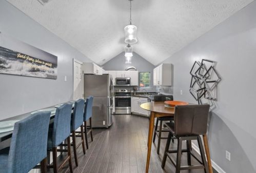 2856 Baker Ridge Dr, Atlanta GA  30318-7227 exterior