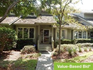 108 Island Creek Ln, Savannah, GA 31410-3952