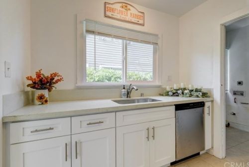 3341 Chestnut St, Riverside CA  92501-2731 exterior