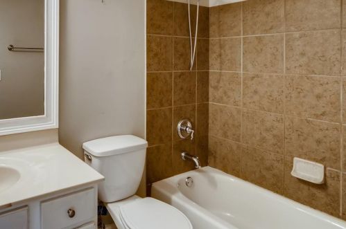 2513 Hughes Ct, Atlanta GA  30331-7896 exterior