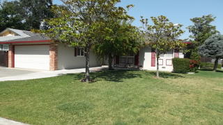 1300 Whittier Dr, Davis, CA 95618-1429