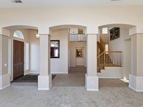 18477 Hollowtree Ln, Riverside CA  92504-9467 exterior