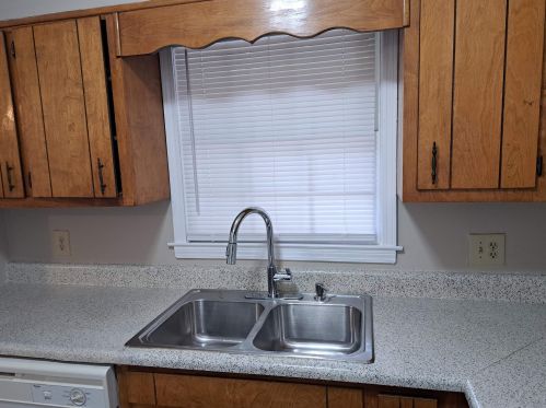1216 Cedar Creek Ct, Conyers GA  30012-3518 exterior