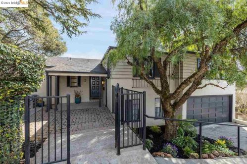 2 Marchant Ct, Berkeley, CA 94707-1218