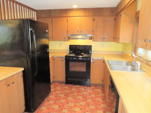 66 Forest St, Keene, NH 03431-2946