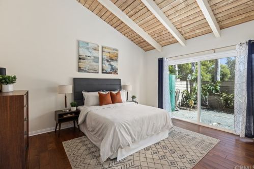 20 Spicewood Way, Irvine CA  92612-2721 exterior