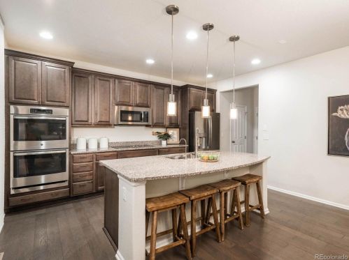 25380 Aberdeen Dr, Aurora CO 80016-3225 exterior