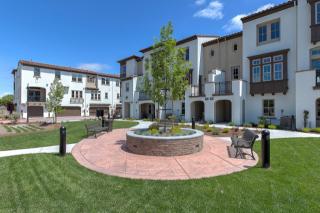 641 Tyrella Ave, Mountain View CA  94043-2017 exterior