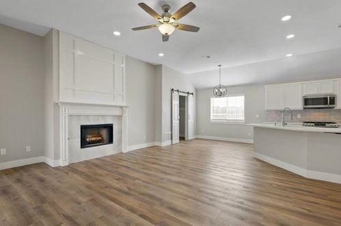 3100 Delaford Dr, Carrollton TX 75007-3030 exterior