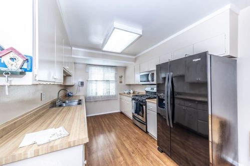 1935 Random Dr, Anaheim CA  92804-3539 exterior