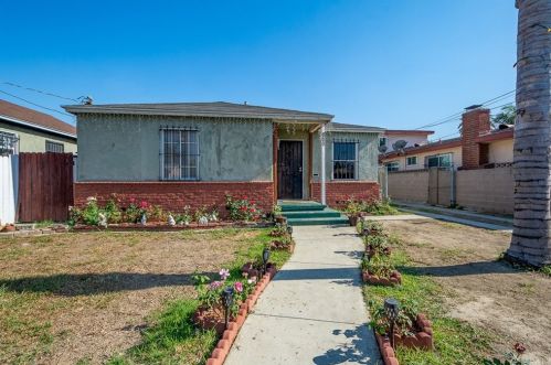 800 Poinsettia Ave, Compton, CA 90221-2126