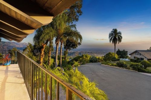 10271 Ladera Senda, Santa Ana, CA 92705-1510
