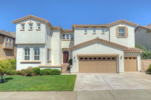 593 Sawka Dr, Auburn, CA 95603-6063