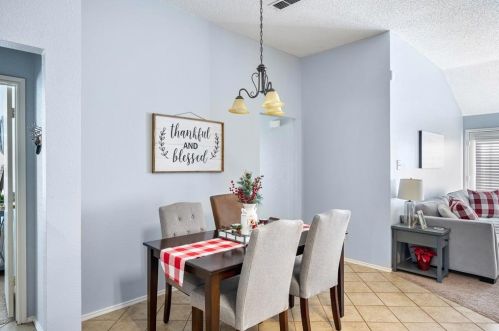 10245 Brea Cyn Rd, Fort Worth TX  76108-4984 exterior