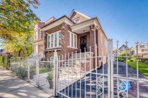 2304 Tripp Ave, Chicago, IL 60639-3614