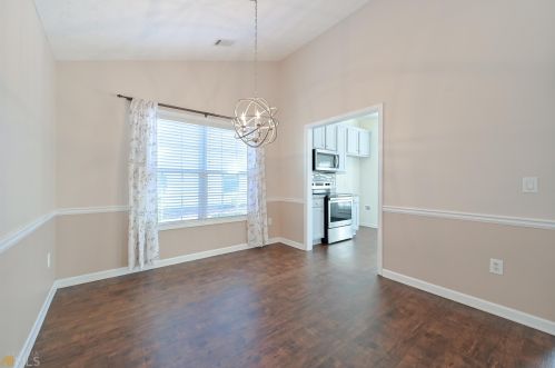 504 Mockingbird Ln, Loganville, GA 30052-7388