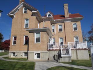 510 Midland Trl, Covington, VA 24426-1252