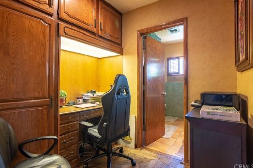 4151 132 St, Hawthorne CA 90250-5904 exterior