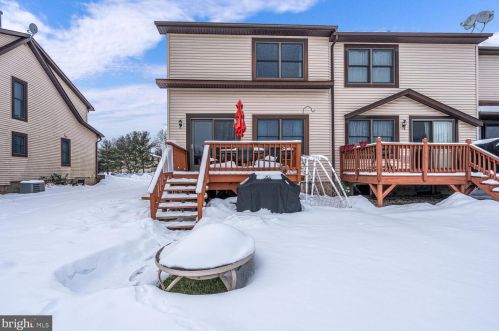 43 Chelsea Cir, Flemington, NJ 08822-1829