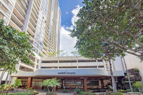 201 Ohua Ave, Honolulu HI 96815-3653 exterior