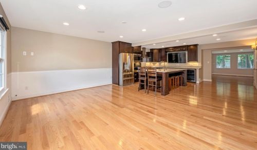 1306 Leister Dr, Silver Spring MD 20904-1547 exterior