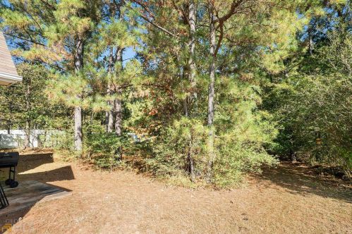 125 Edison Dr, Stockbridge GA  30281-2761 exterior