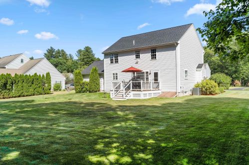 19 Partridge Ln, Plaistow, NH 03865-2344