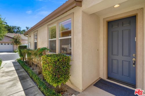 3831 Shakespeare Dr, Oxnard, CA 93033-6868