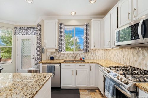 26201 Davies Dr, Denver CO 80016-6103 exterior