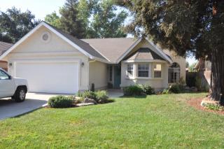 5947 Crowley Ave, Visalia, CA 93291-5163