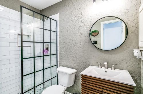 1713 Coyote Rdg, Carrollton TX 75010-3248 exterior