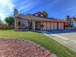 9 Blacksmith Cir, Pomona, CA 91766-4805
