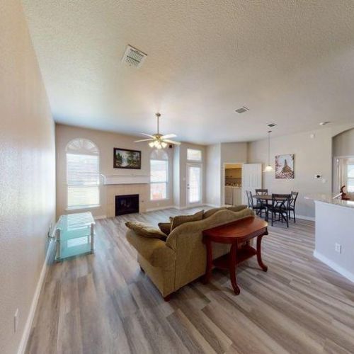 5013 Grace Dr, Garland TX  75043-1755 exterior