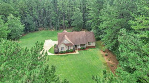 361 Dixon Rd, Newnan, GA 30263-4433