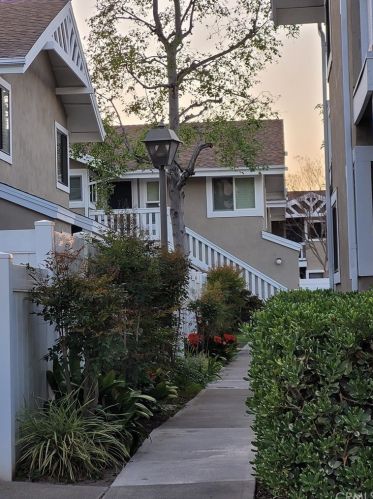 97 Tarocco, Irvine, CA 92618-0310