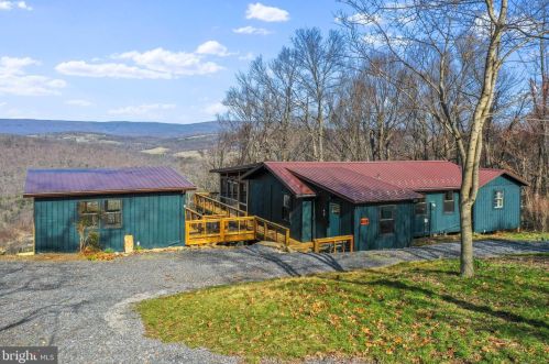 1034 Toms Knob Approach, Lost City WV 26810-8428 exterior