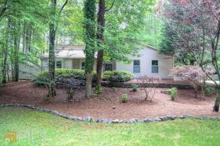 555 Kimberly Ct, Roswell, GA 30076-2246